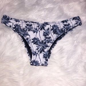 Pattered Bikini bottoms